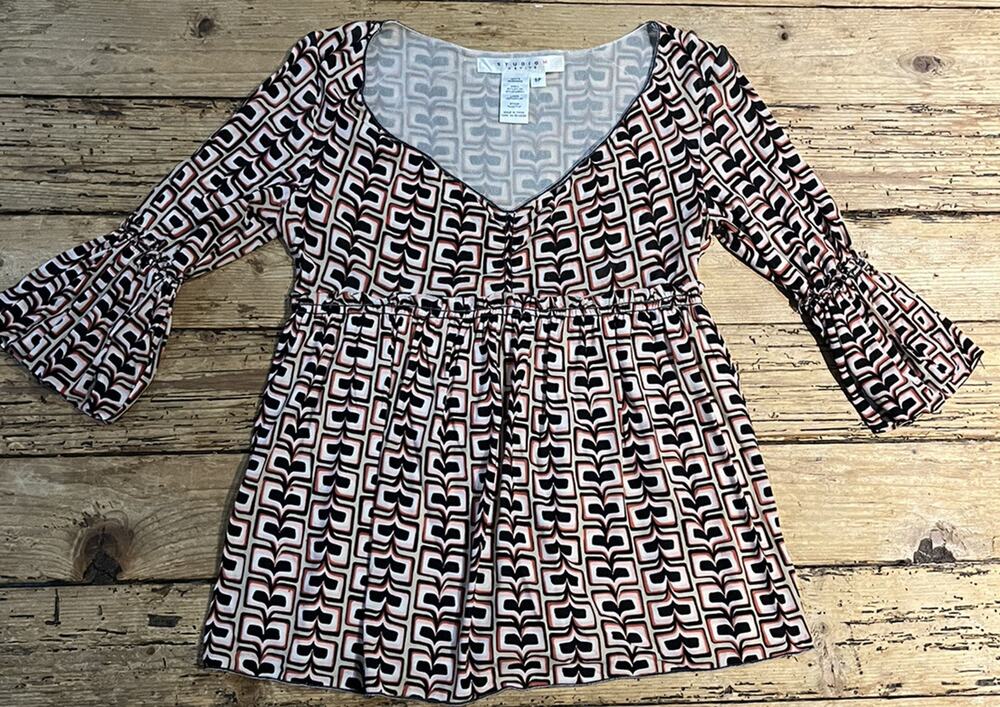 M Studio Womens Size M Multicolor V Neck 3/4 Flared Sleeve Blouse NWOT